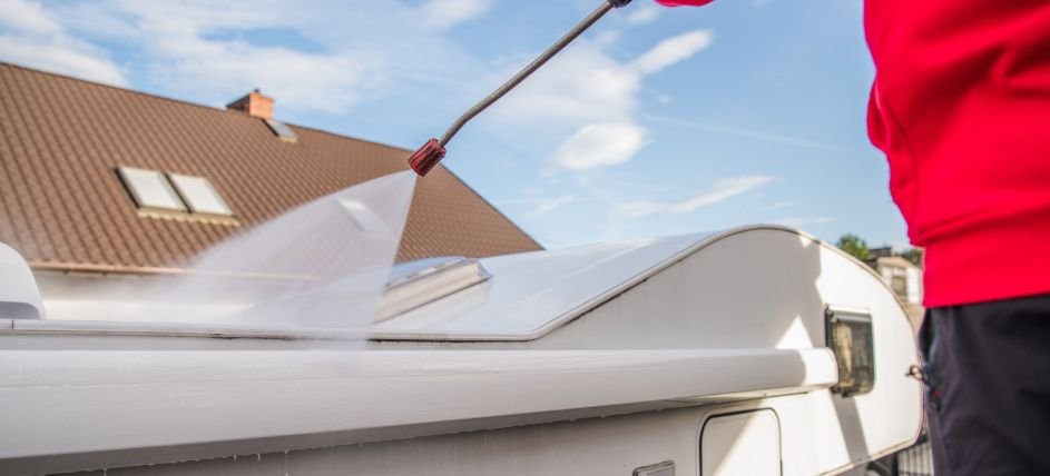 Power RV Roof Washing